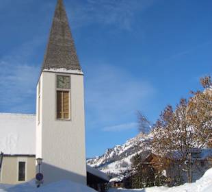 Pfarrkirche im Winter