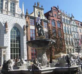 Rechtstadt: Neptunbrunnen am Langen Markt