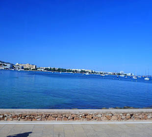 Der Himmel so blau wie das Meer