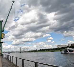 Rheinpromenade Köln