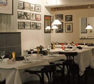 Blick in die Gasträume des Restaurant Napoli