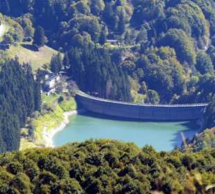 Blick auf den östlich gelegenen Lago di Pa da Stua