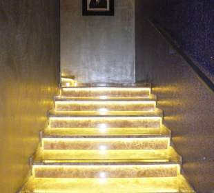 Treppe mit Erinnerungsstücken