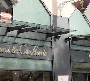 Kaffeepause beim Kaffeehaus Böckeler, Lange Straße