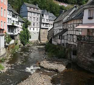 Bei einem Altstadt-Bummel durch Monschau