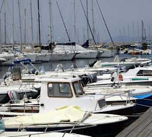 Impressionen aus dem Hafen von Alghero