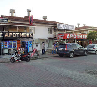 Die Straßen & Geschäfte vor unserem Hotel