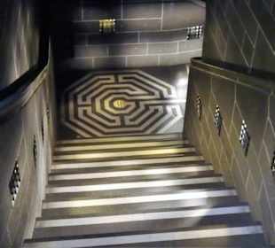 Auf dem Weg zur Krypta