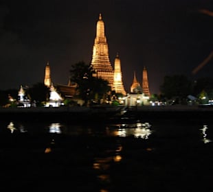 Loy Nava Dinner Cruise