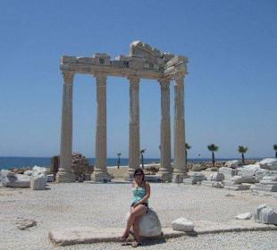 Side - Apollo Tempel