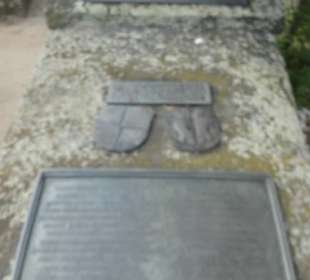 Am Grab von Albrecht Dürer im Johannisfriedhof