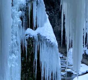Eiszapfen-Vorhang