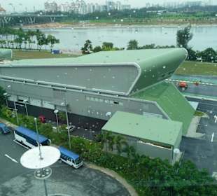 Die F1 Boxenanlage von hinten