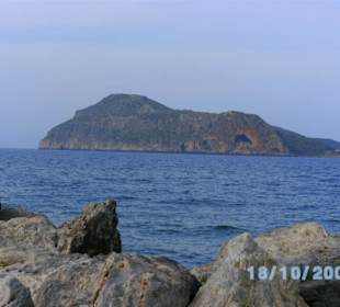 Felsen vor Aghia Marina