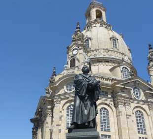 Martin-Luther vor der Frauenkirche am Neumarkt