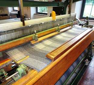 Rundgang durch die Maschinenhalle der Tuchfabrik