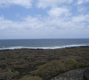 Landschaft vor dem Eingang