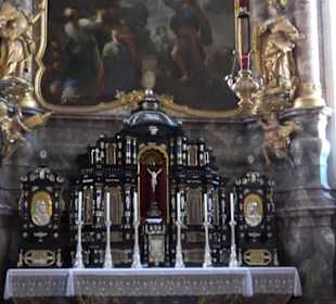 Hofkirche „Unserer Lieben Frau“