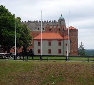 Widok ogólny od strony parkingu