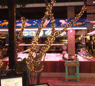 Einkaufen, Essen und Unterhaltung