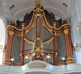 Die Hauptorgel der Kirche St. Michaelis