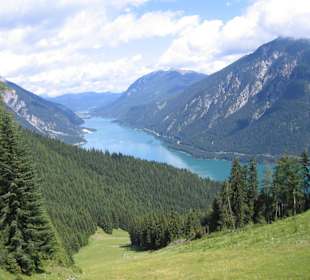 Blick vom Zwölferkopf auf Achensee