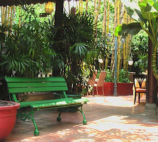 Thanh niem Restaurant