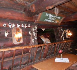 Unteralm Gastzimmer mit alter Futterkrippe