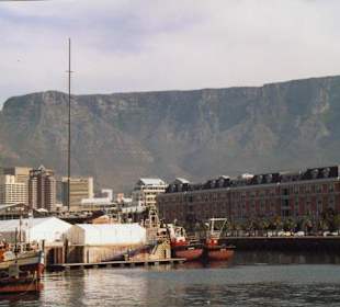 Tafelberg von der Waterfront aus