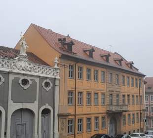 Herrlicher Häuserverlauf noch im Nebel
