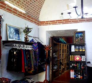 Café Misti und Alpaca Shop