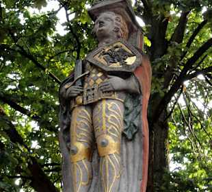Der kleine Roland am Neuen Markt