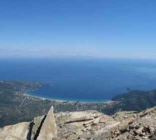 Vom Ipsarion auf Bucht Golden Beach