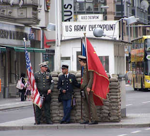 Check Point Charly  ca. 30 Min. zu Fuß