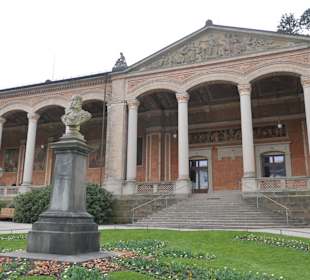 Kaiser Wilhelm I. vor der Trinkhalle