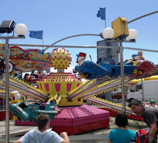 Der Luna-Park bei Tag und Nacht