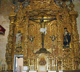 Altar in der Kirche San Pedro
