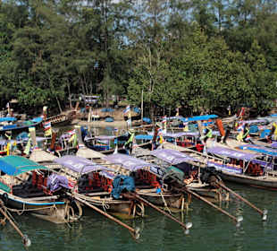 Im Hafen von Krabi-Town