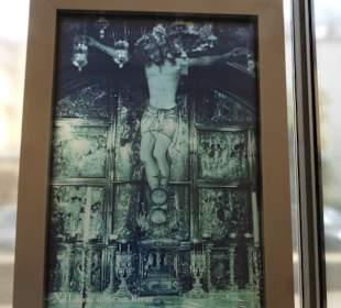 Besuch der neuen, modernen Herz-Jesu-Kirche