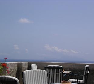 Capri im Hintergrund