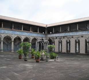 Hist. San Franisco Kirche Innenhof