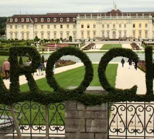 Eingang zu den Gartenanlagen