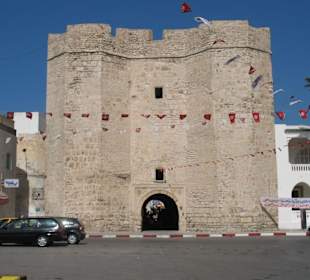 Toegans poort medina mahdia