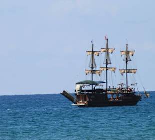 Blick zum Piratenschiff 