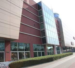 Restauracja przy Centrum handlowym Galaxy