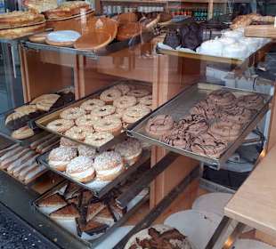 Bäckerei - Konditorei Erhard Heil in Saarbrücken