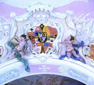 Im Kirchenschiff Decke