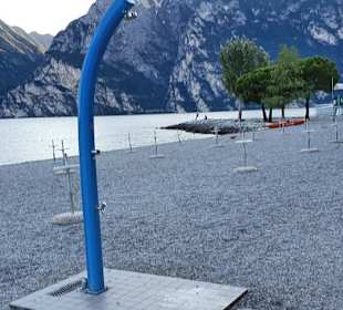 Kies-Strandplatz Torbole