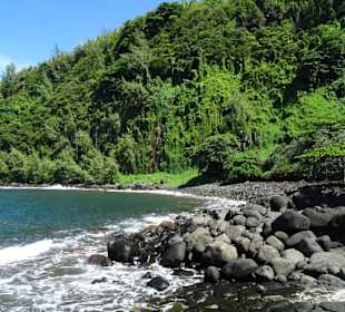 Blick auf die Bucht der "Anse des Cascades"