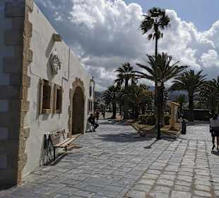 Wandern Adelianos Kampos